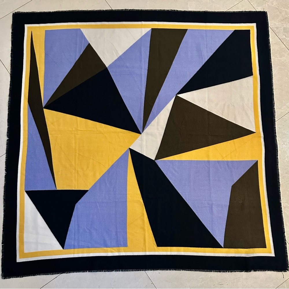 XL SCARF NWT